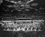 880879 Afbeelding van een concert van het Utrechts Stedelijk Orkest (U.S.O.) in het Muziekcentrum Vredenburg ...
